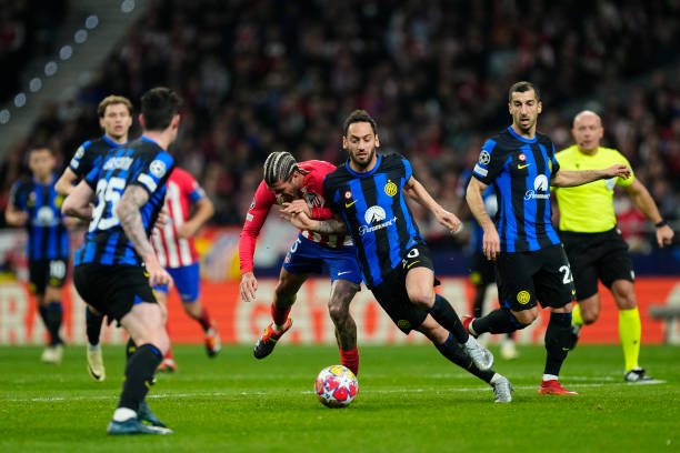 更折射出其 更折射出其